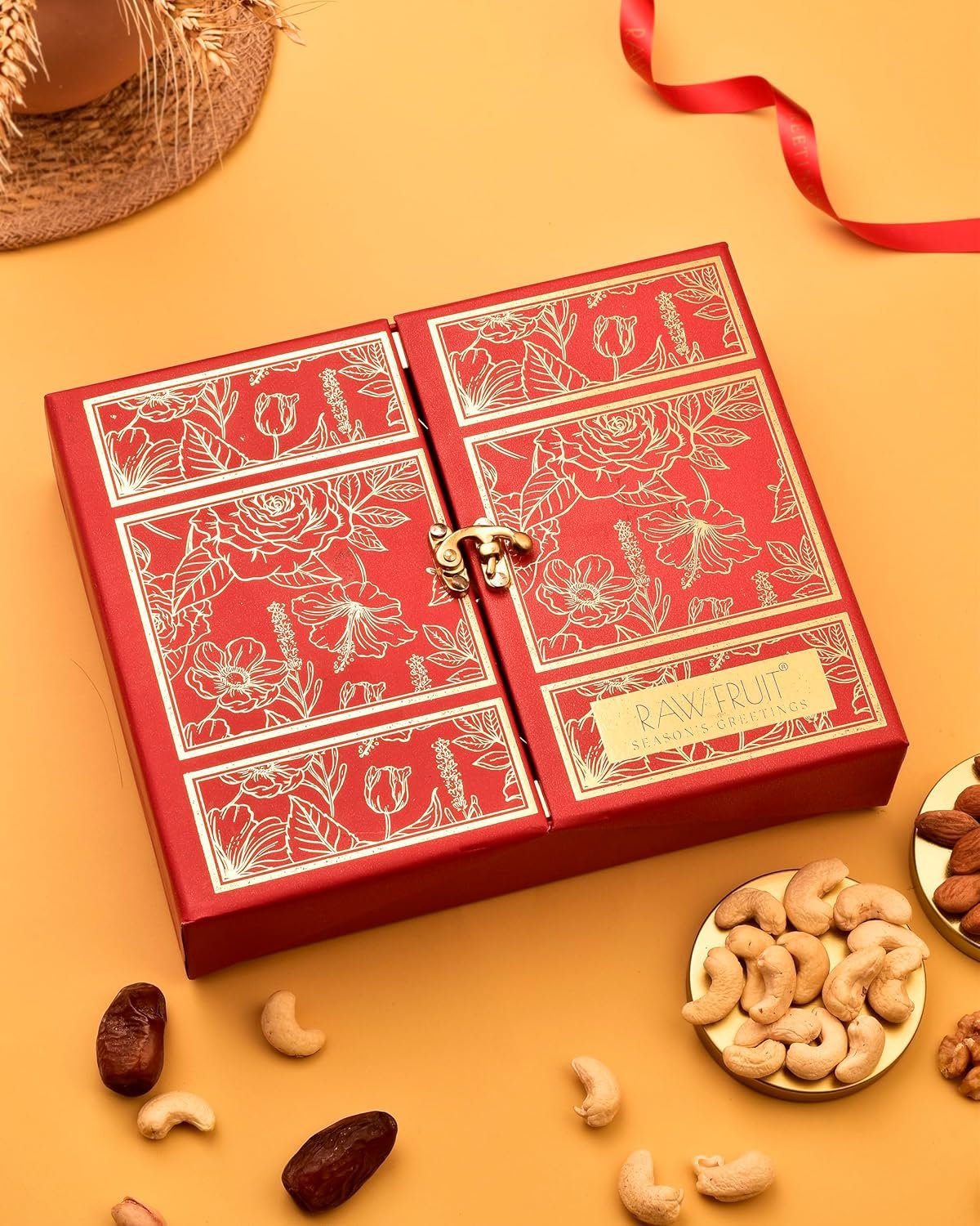 91ctftnbbbl. sl1500 Hyperfoods Diwali Gift Items For Family And Friends Diwali Gift Hampers For Employees Diwali Gifts Diwali Gift Hamper Diwali Dryfruit Gift Box Red Stand Box Walnut Pistachio Cashew Almond Raisins