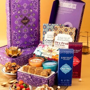 Hyperfoods® Christmas Gifts for Family and Friends Christmas Gifts for Employees 700 Grams Gift Hamper Corporate Gifts for Employees Scented Candles Pack of 2 Dry Fruit Gift Box DryFruits Combo Pack